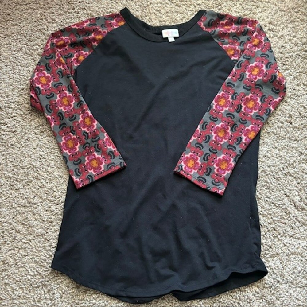 LuLaRoe Randy shirt- black floral size S, 3/4 length sleeve